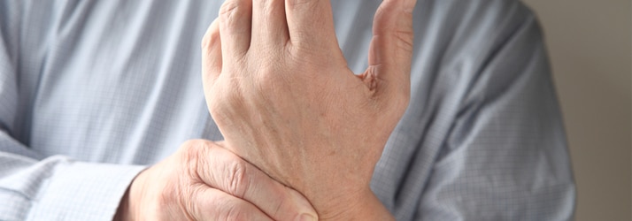 the best chiropractor in Holmen sees patients with carpal tunnel syndrome